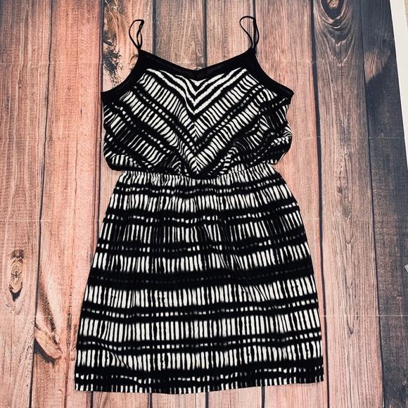 SOLD EUC Express Striped Mini Dress S - Picture 6 of 8